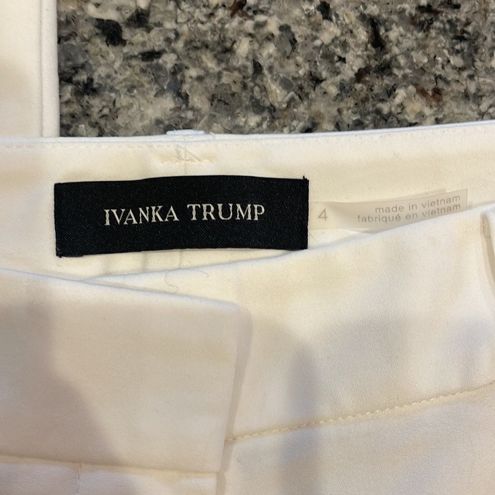Ivanka Trump Capri - Picture 5 of 6